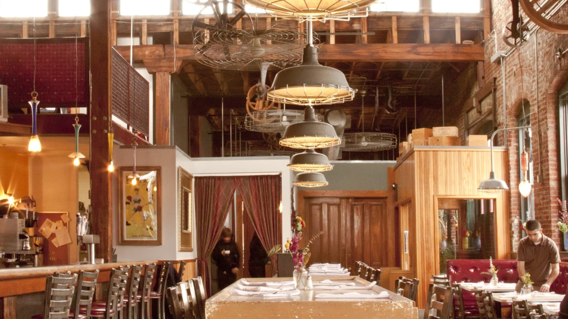 Sq. Wires Restaurant And Market