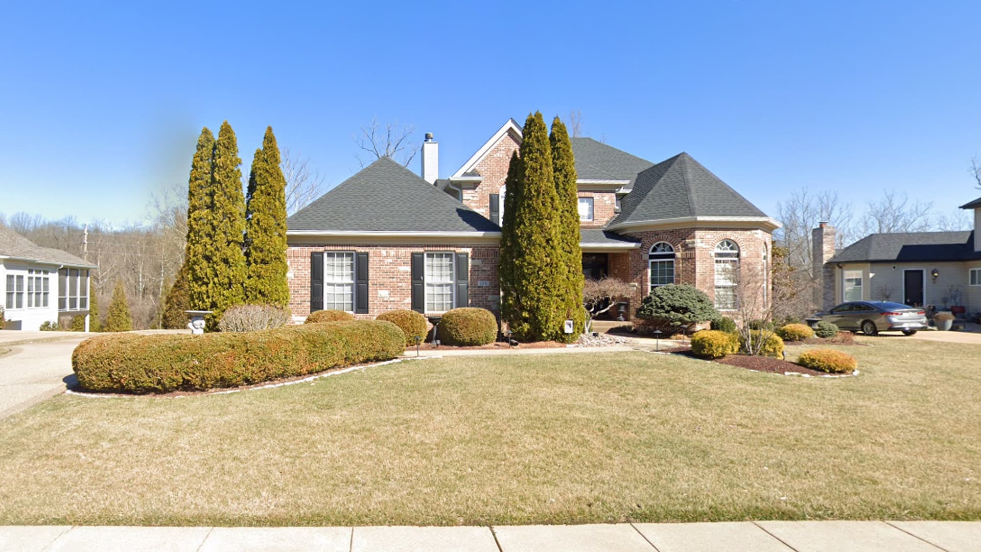 Bellerosa Drive Residence